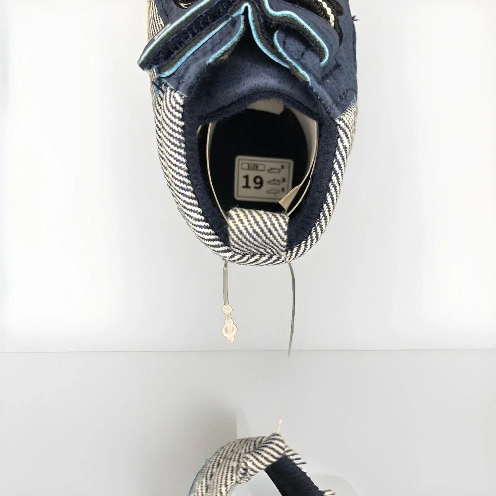 Unbranded‎ Sea Blue Sneakers Size 19 Baby Boy